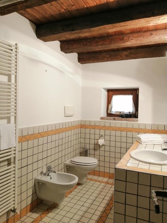 Gasthaus Cascina Belvedi Clanezzo Exterior foto